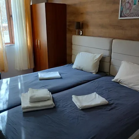 Paradise 布尔加斯