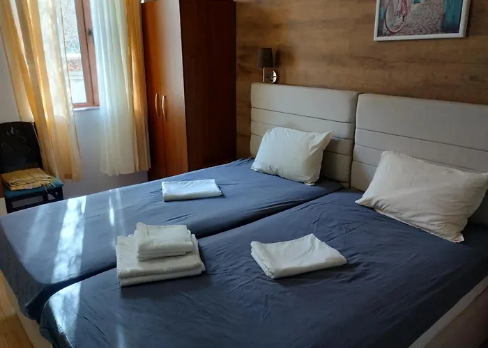 Paradise 布尔加斯